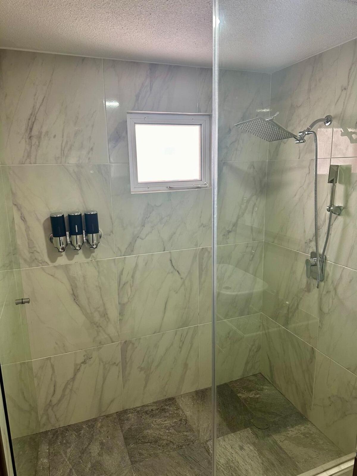 Newly Renovated & Furnished Apartment *